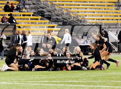 Thumbnail 2 in Seton vs Upper Arlington (OHSAA Division I State Final) photogallery.