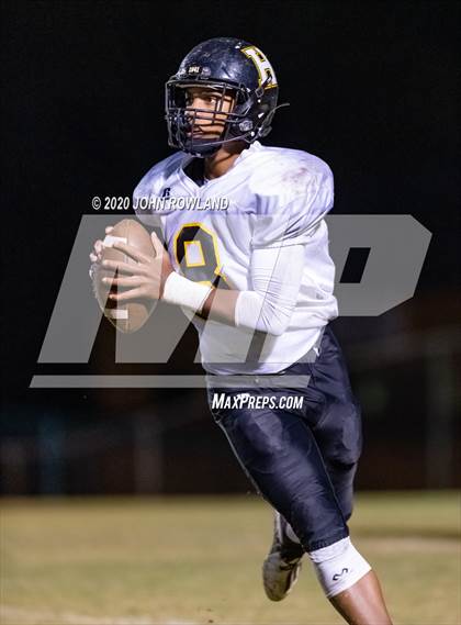 Thumbnail 2 in Hendersonville @ Gallatin (Freshman) photogallery.