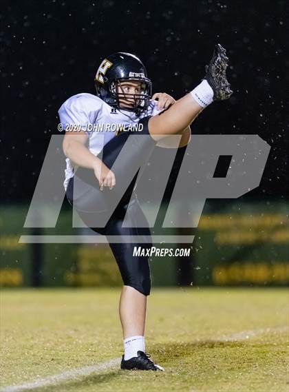 Thumbnail 1 in Hendersonville @ Gallatin (Freshman) photogallery.