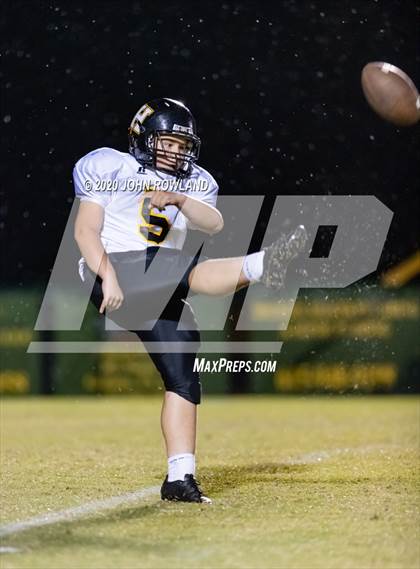 Thumbnail 3 in Hendersonville @ Gallatin (Freshman) photogallery.