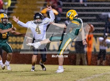 Thumbnail 2 in Hendersonville @ Gallatin (Freshman) photogallery.