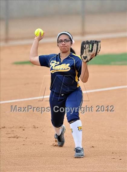 Thumbnail 3 in El Modena @ Millikan (Woodbridge Tournament) photogallery.