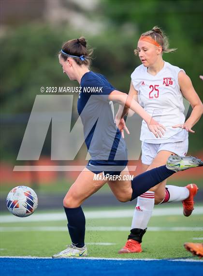 Thumbnail 3 in Stoney Creek vs Anchor Bay (MHSAA D1 Regional Final) photogallery.