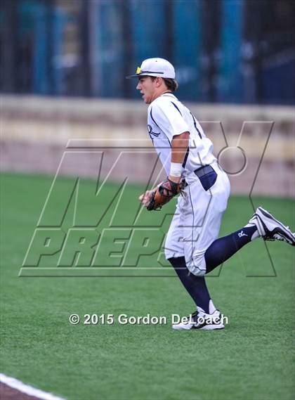 Thumbnail 2 in Dallas Jesuit vs. Highland Park (UIL 6A Regional Quarterfinal Playoff) photogallery.
