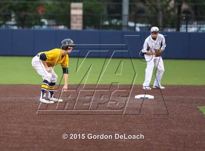 Thumbnail 3 in Dallas Jesuit vs. Highland Park (UIL 6A Regional Quarterfinal Playoff) photogallery.