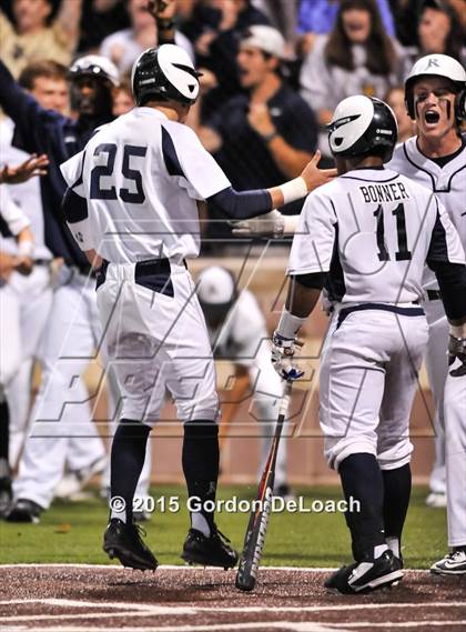 Thumbnail 2 in Dallas Jesuit vs. Highland Park (UIL 6A Regional Quarterfinal Playoff) photogallery.