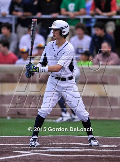 Thumbnail 3 in Dallas Jesuit vs. Highland Park (UIL 6A Regional Quarterfinal Playoff) photogallery.