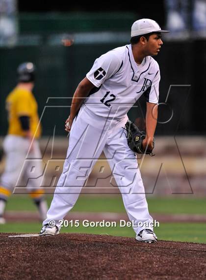 Thumbnail 3 in Dallas Jesuit vs. Highland Park (UIL 6A Regional Quarterfinal Playoff) photogallery.