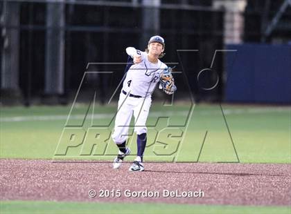 Thumbnail 2 in Dallas Jesuit vs. Highland Park (UIL 6A Regional Quarterfinal Playoff) photogallery.