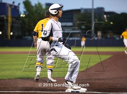 Thumbnail 1 in Dallas Jesuit vs. Highland Park (UIL 6A Regional Quarterfinal Playoff) photogallery.