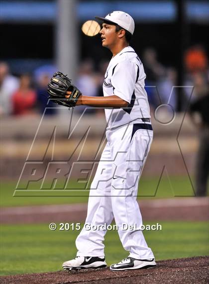 Thumbnail 3 in Dallas Jesuit vs. Highland Park (UIL 6A Regional Quarterfinal Playoff) photogallery.