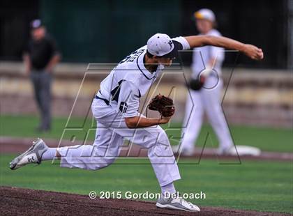 Thumbnail 2 in Dallas Jesuit vs. Highland Park (UIL 6A Regional Quarterfinal Playoff) photogallery.