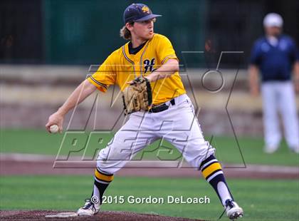 Thumbnail 3 in Dallas Jesuit vs. Highland Park (UIL 6A Regional Quarterfinal Playoff) photogallery.