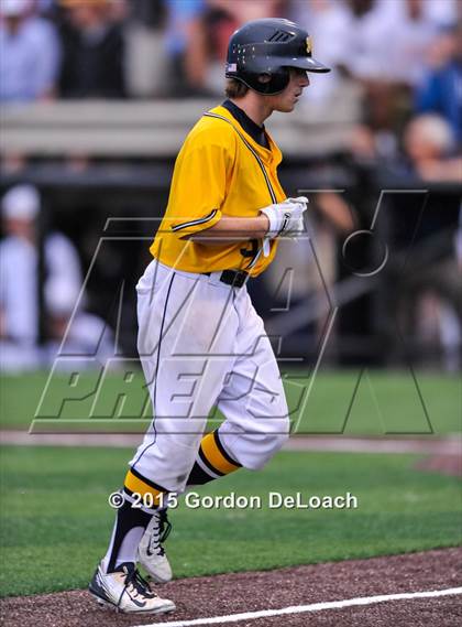 Thumbnail 2 in Dallas Jesuit vs. Highland Park (UIL 6A Regional Quarterfinal Playoff) photogallery.