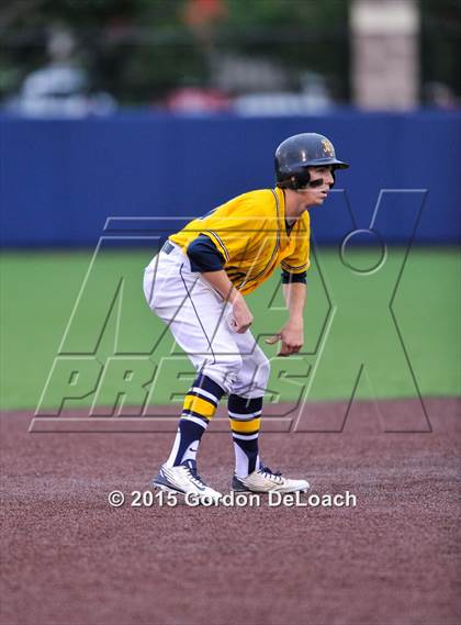 Thumbnail 3 in Dallas Jesuit vs. Highland Park (UIL 6A Regional Quarterfinal Playoff) photogallery.