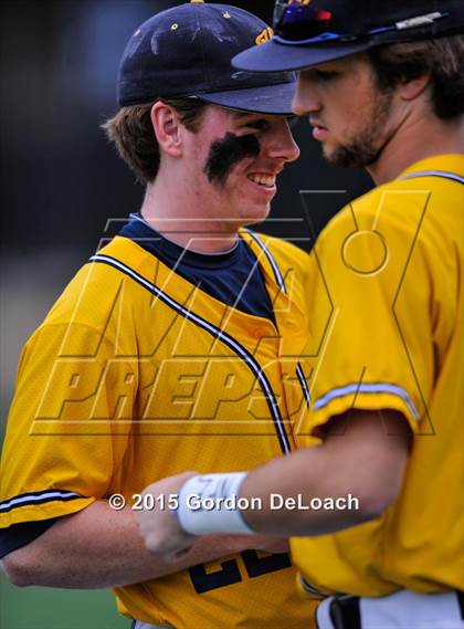 Thumbnail 1 in Dallas Jesuit vs. Highland Park (UIL 6A Regional Quarterfinal Playoff) photogallery.