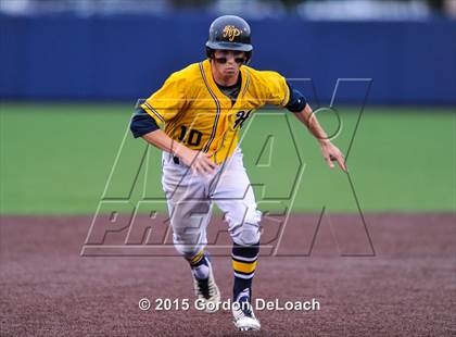 Thumbnail 3 in Dallas Jesuit vs. Highland Park (UIL 6A Regional Quarterfinal Playoff) photogallery.