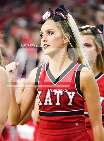 Thumbnail 3 in Atascocita vs. Katy (UIL 6A D1 Regional Semifinal) photogallery.