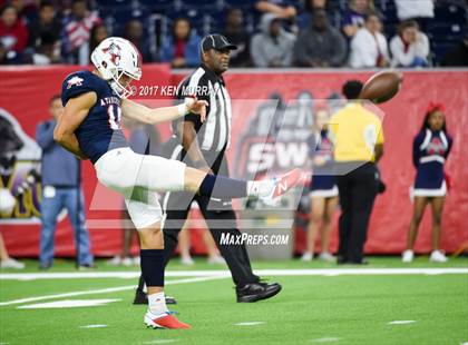 Thumbnail 3 in Atascocita vs. Katy (UIL 6A D1 Regional Semifinal) photogallery.
