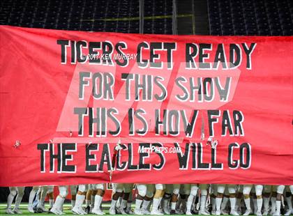 Thumbnail 3 in Atascocita vs. Katy (UIL 6A D1 Regional Semifinal) photogallery.