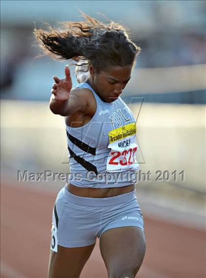 Thumbnail 2 in 44th Arcadia Invitational (Saturday's Girls Field Events) photogallery.