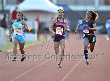 Thumbnail 2 in 44th Arcadia Invitational (Saturday's Girls Field Events) photogallery.