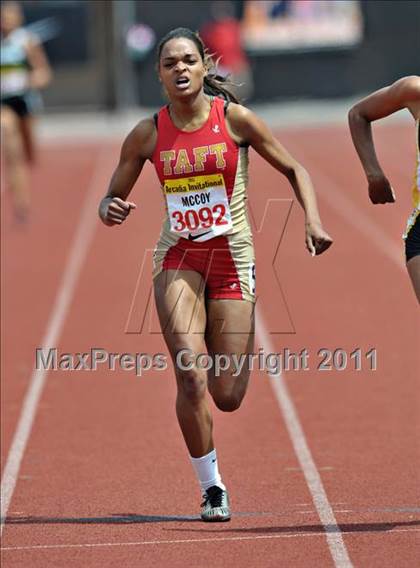 Thumbnail 2 in 44th Arcadia Invitational (Saturday's Girls Field Events) photogallery.