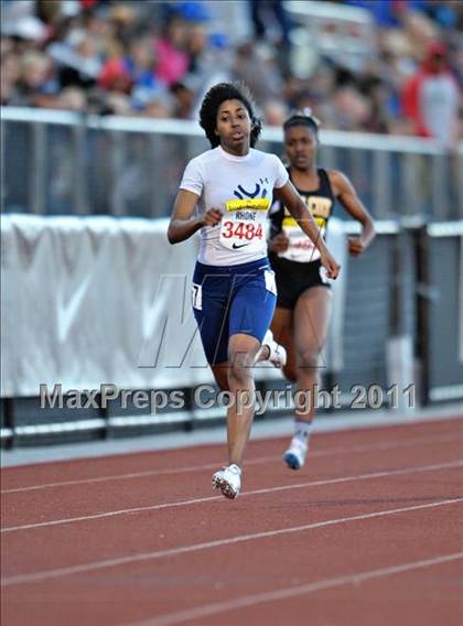 Thumbnail 3 in 44th Arcadia Invitational (Saturday's Girls Field Events) photogallery.