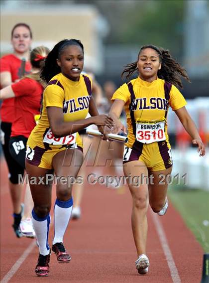 Thumbnail 2 in 44th Arcadia Invitational (Saturday's Girls Field Events) photogallery.