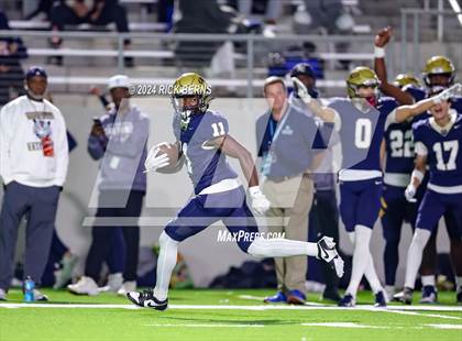 Thumbnail 3 in College Park @ Klein Collins (UIL 6A Football D2 Area playoffs) photogallery.