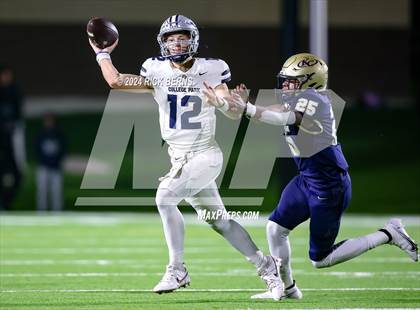 Thumbnail 1 in College Park @ Klein Collins (UIL 6A Football D2 Area playoffs) photogallery.