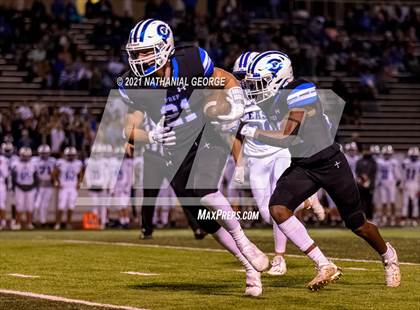 Thumbnail 2 in Lincoln East @ Creighton Prep photogallery.
