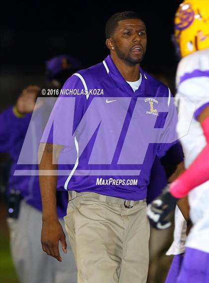 Thumbnail 2 in Lynwood vs. Gahr photogallery.