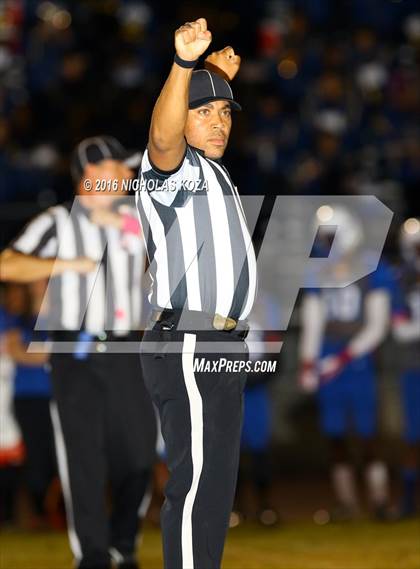 Thumbnail 1 in Lynwood vs. Gahr photogallery.