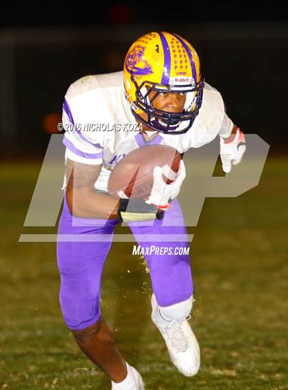 Thumbnail 3 in Lynwood vs. Gahr photogallery.