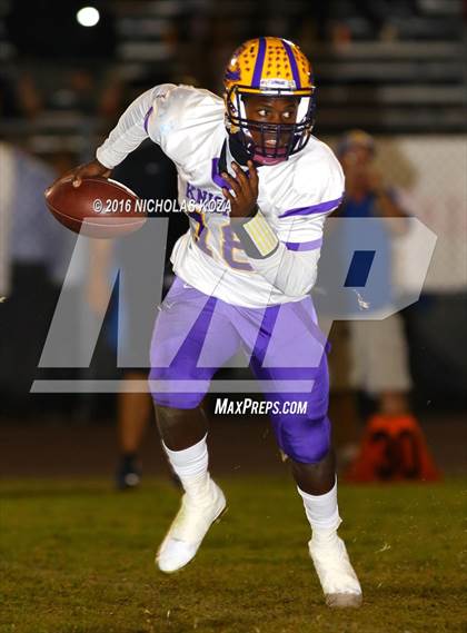 Thumbnail 2 in Lynwood vs. Gahr photogallery.