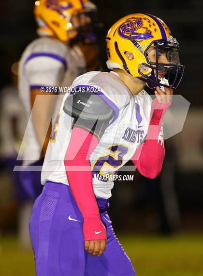 Thumbnail 2 in Lynwood vs. Gahr photogallery.