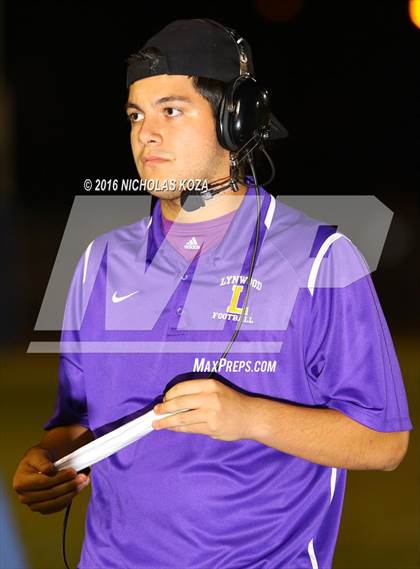Thumbnail 3 in Lynwood vs. Gahr photogallery.