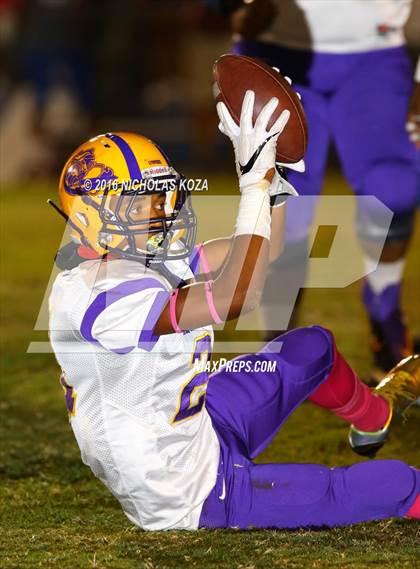 Thumbnail 1 in Lynwood vs. Gahr photogallery.