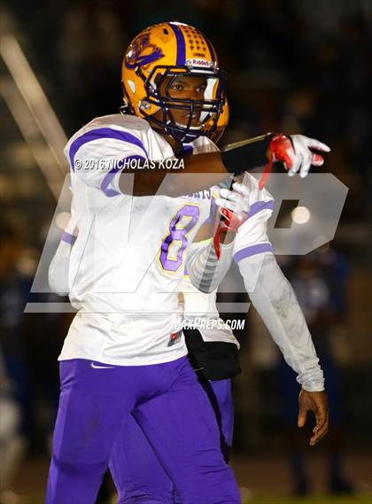 Thumbnail 3 in Lynwood vs. Gahr photogallery.