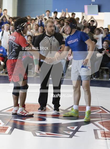 Thumbnail 2 in Westlake v Vista Ridge (Lunchroom Brawl) photogallery.