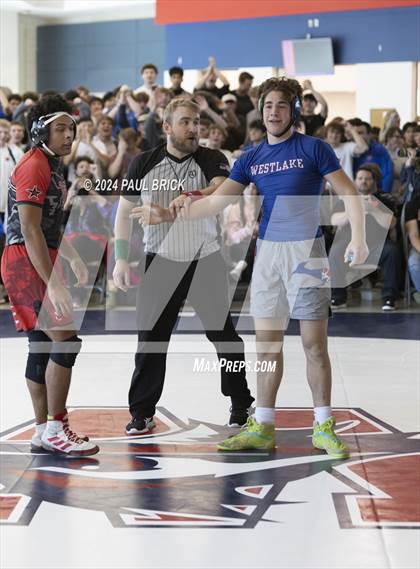 Thumbnail 3 in Westlake v Vista Ridge (Lunchroom Brawl) photogallery.