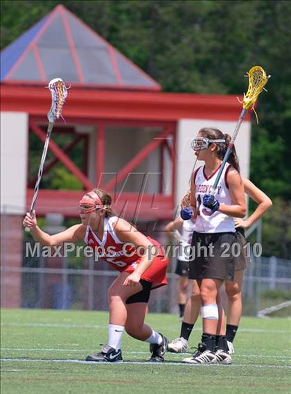 Thumbnail 2 in Garden City vs. Canandaigua (NYSPHSAA Class B Semifinal) photogallery.