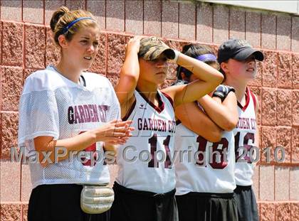 Thumbnail 1 in Garden City vs. Canandaigua (NYSPHSAA Class B Semifinal) photogallery.