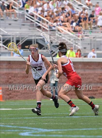 Thumbnail 3 in Garden City vs. Canandaigua (NYSPHSAA Class B Semifinal) photogallery.