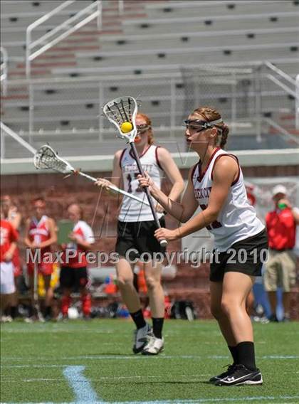 Thumbnail 2 in Garden City vs. Canandaigua (NYSPHSAA Class B Semifinal) photogallery.