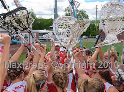 Thumbnail 1 in Garden City vs. Canandaigua (NYSPHSAA Class B Semifinal) photogallery.