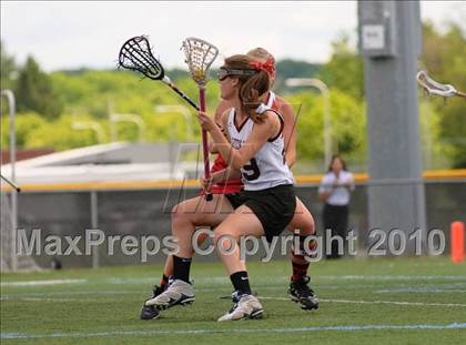 Thumbnail 3 in Garden City vs. Canandaigua (NYSPHSAA Class B Semifinal) photogallery.