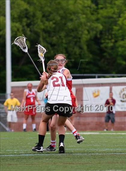 Thumbnail 3 in Garden City vs. Canandaigua (NYSPHSAA Class B Semifinal) photogallery.