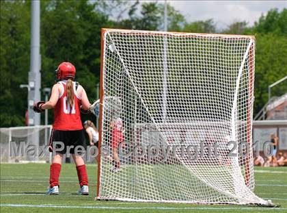 Thumbnail 3 in Garden City vs. Canandaigua (NYSPHSAA Class B Semifinal) photogallery.